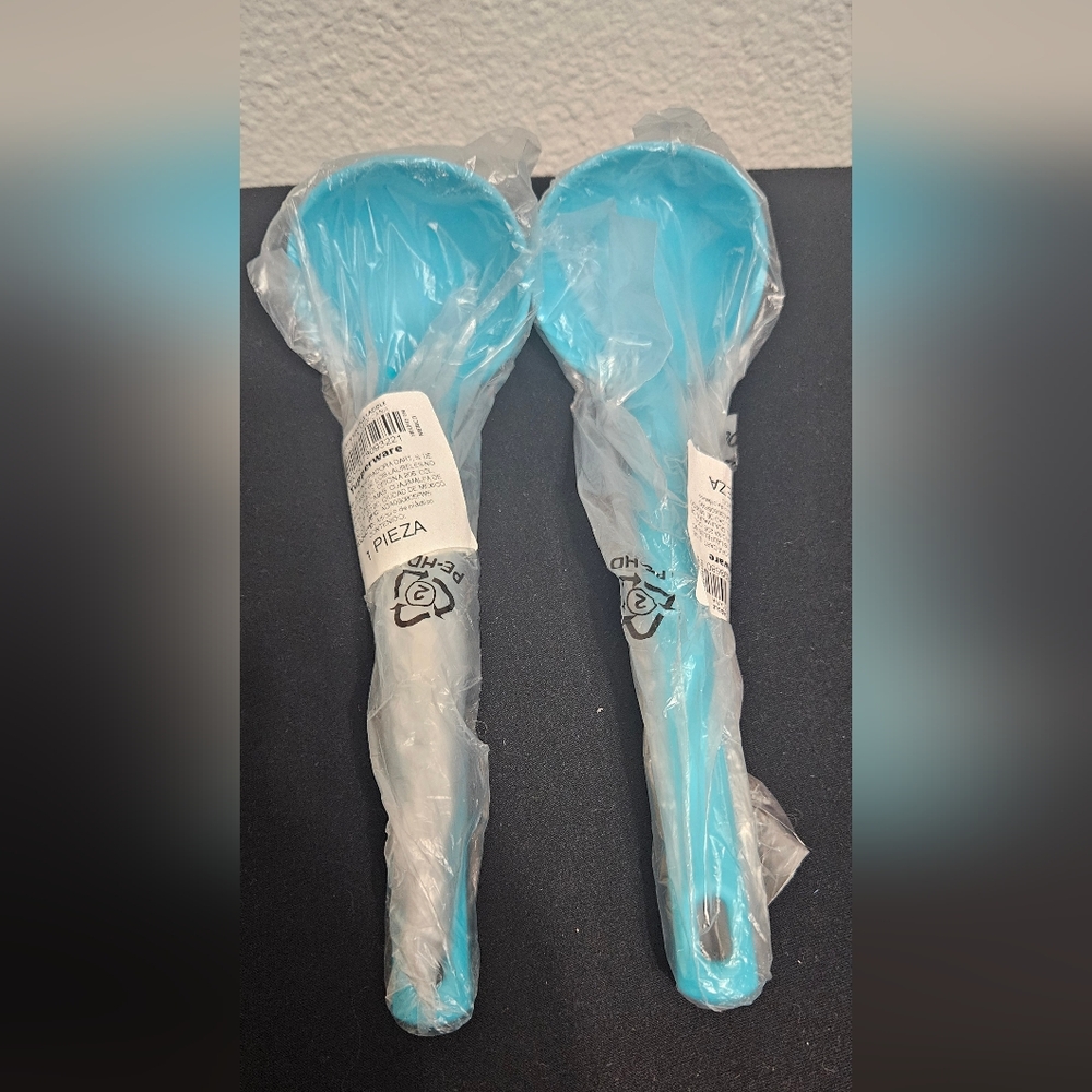 Tupperware Blue Cooking Utensils